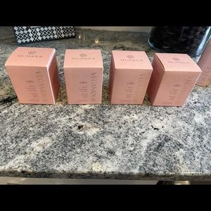 Vegamour 11 produces all New